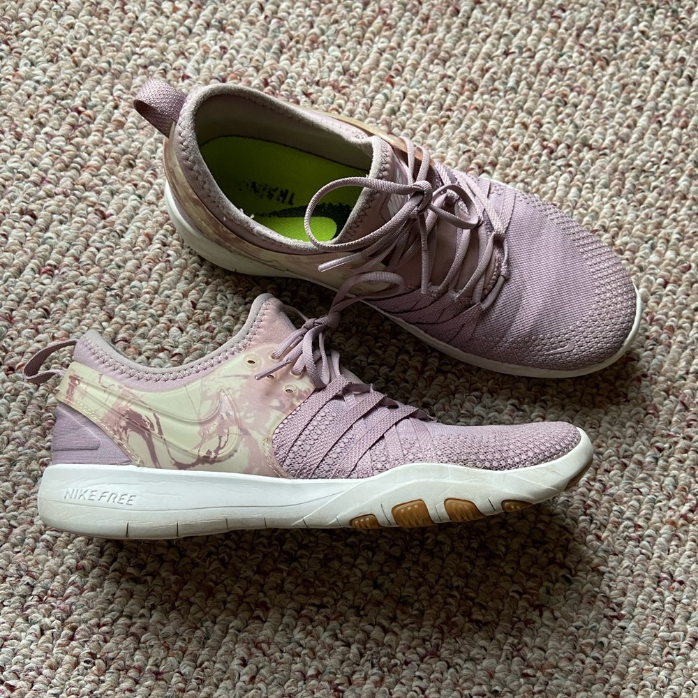 Purple Nike frees
